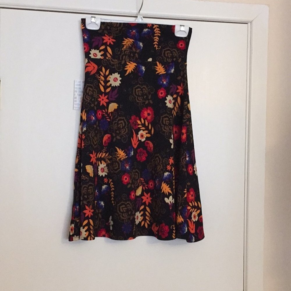 XS LuLaRoe Azure Skirt